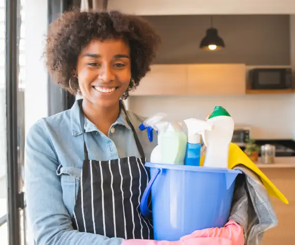 afro woman cleaner
